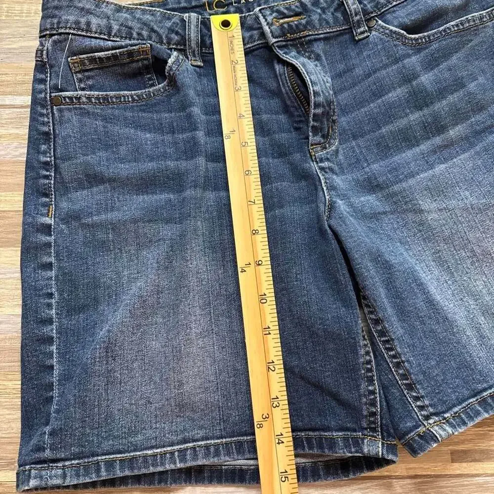 Lauren Conrad Women's Blue and Navy Shorts
